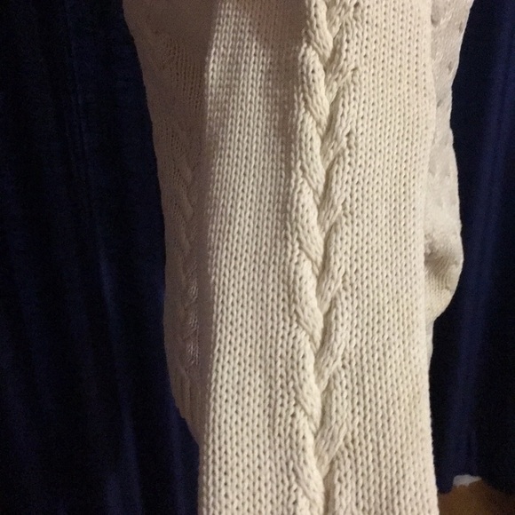 Sweater - Picture 5 of 7